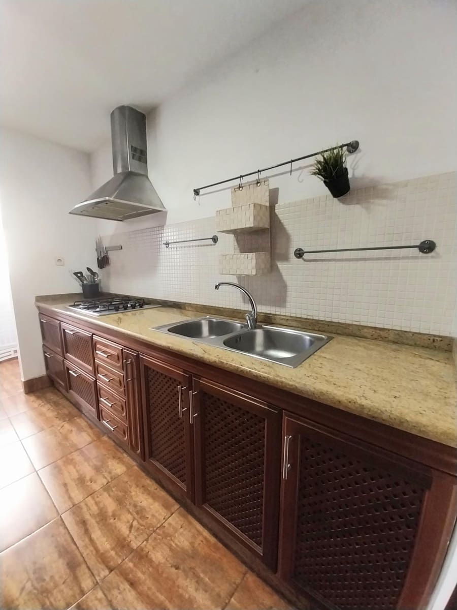 3 slaapkamer Flat te koop in Telde met garage - € 179.000 (Ref: 9637641)