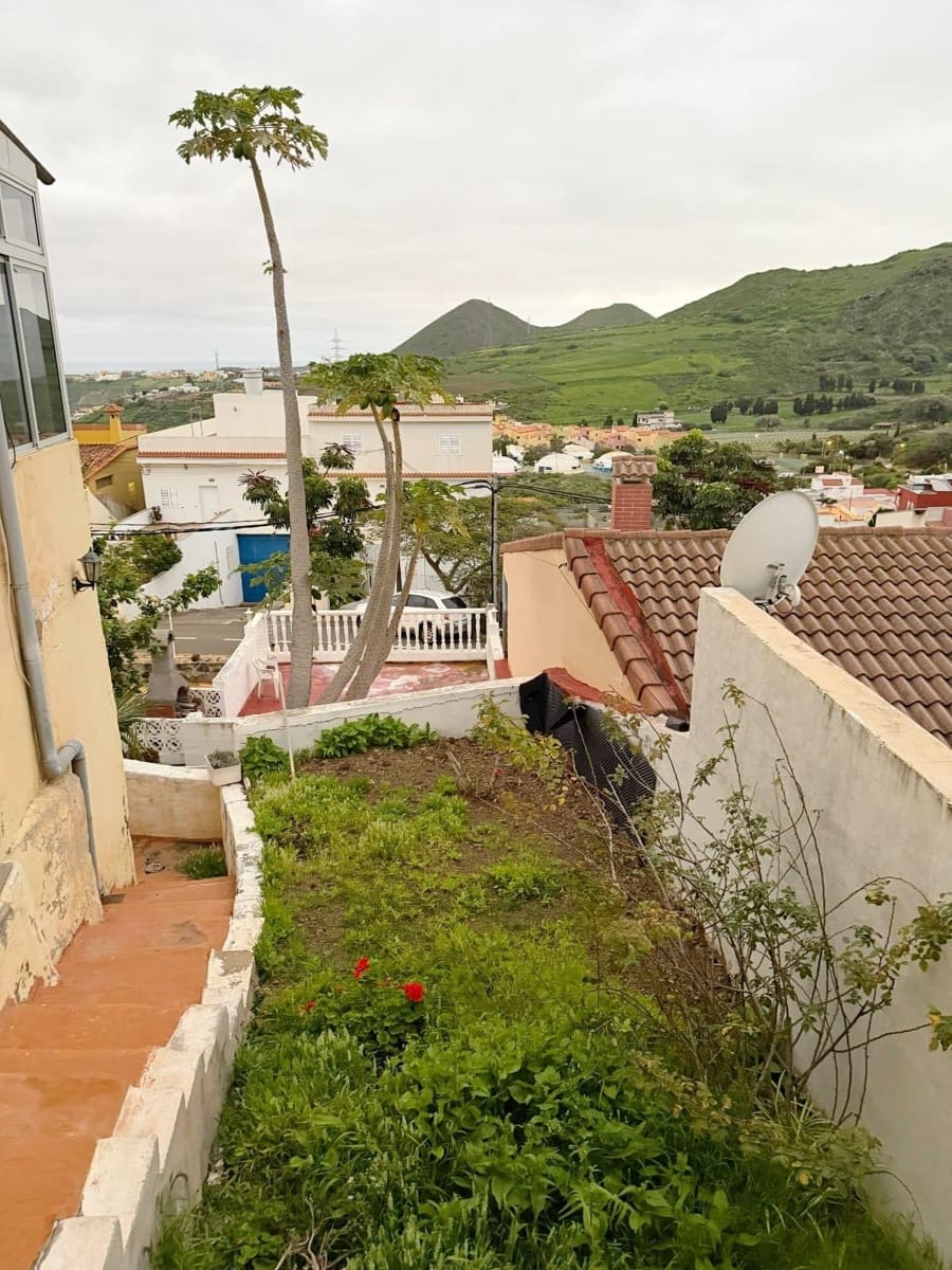 3 chambre Villa/Maison à vendre à Tafira Alta avec garage - 220 000 € (Ref: 9637642)