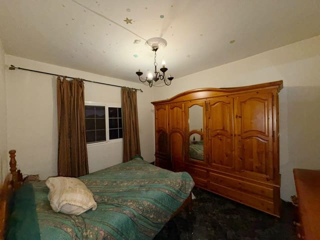 3 chambre Villa/Maison à vendre à Tafira Alta, Las Palmas de Gran Canaria avec garage - 220 000 € (Ref: 9637642)