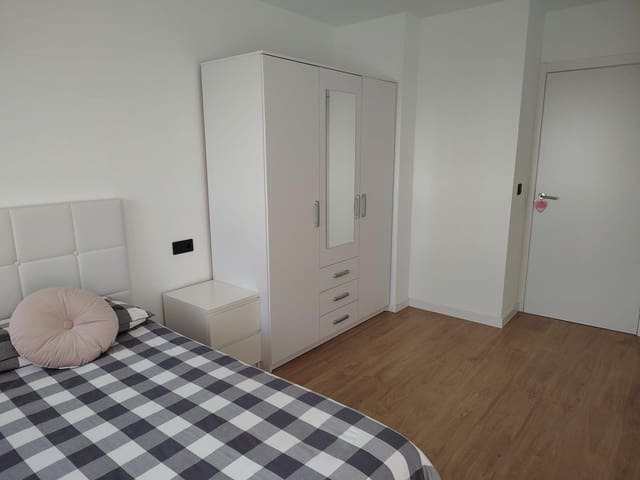 Piso de 2 habitaciones en Vegueta, Las Palmas de Gran Canaria en alquiler - 1.200 € (Ref: 9666546)