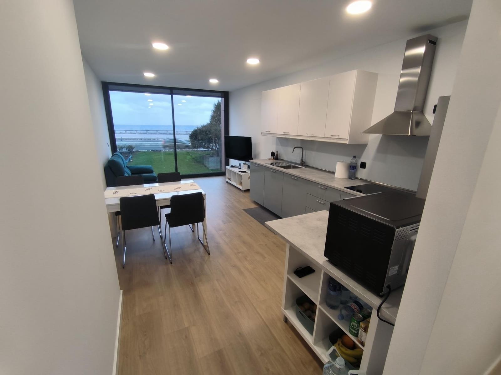 Piso de 2 habitaciones en Las Palmas de Gran Canaria en alquiler - 1.200 € (Ref: 9666546)