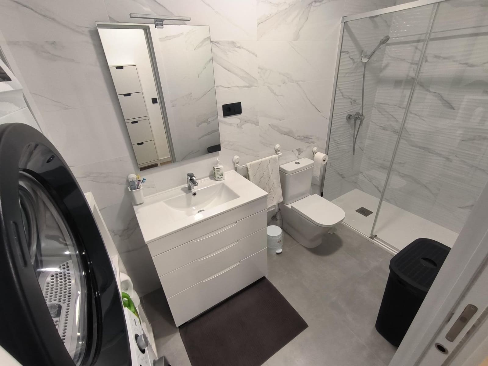 Piso de 2 habitaciones en Las Palmas de Gran Canaria en alquiler - 1.200 € (Ref: 9666546)