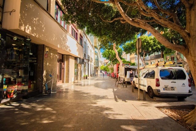 Komercyjne do wynajęcia w Centro, Las Palmas de Gran Canaria - 1 600 € (Ref: 9670733)