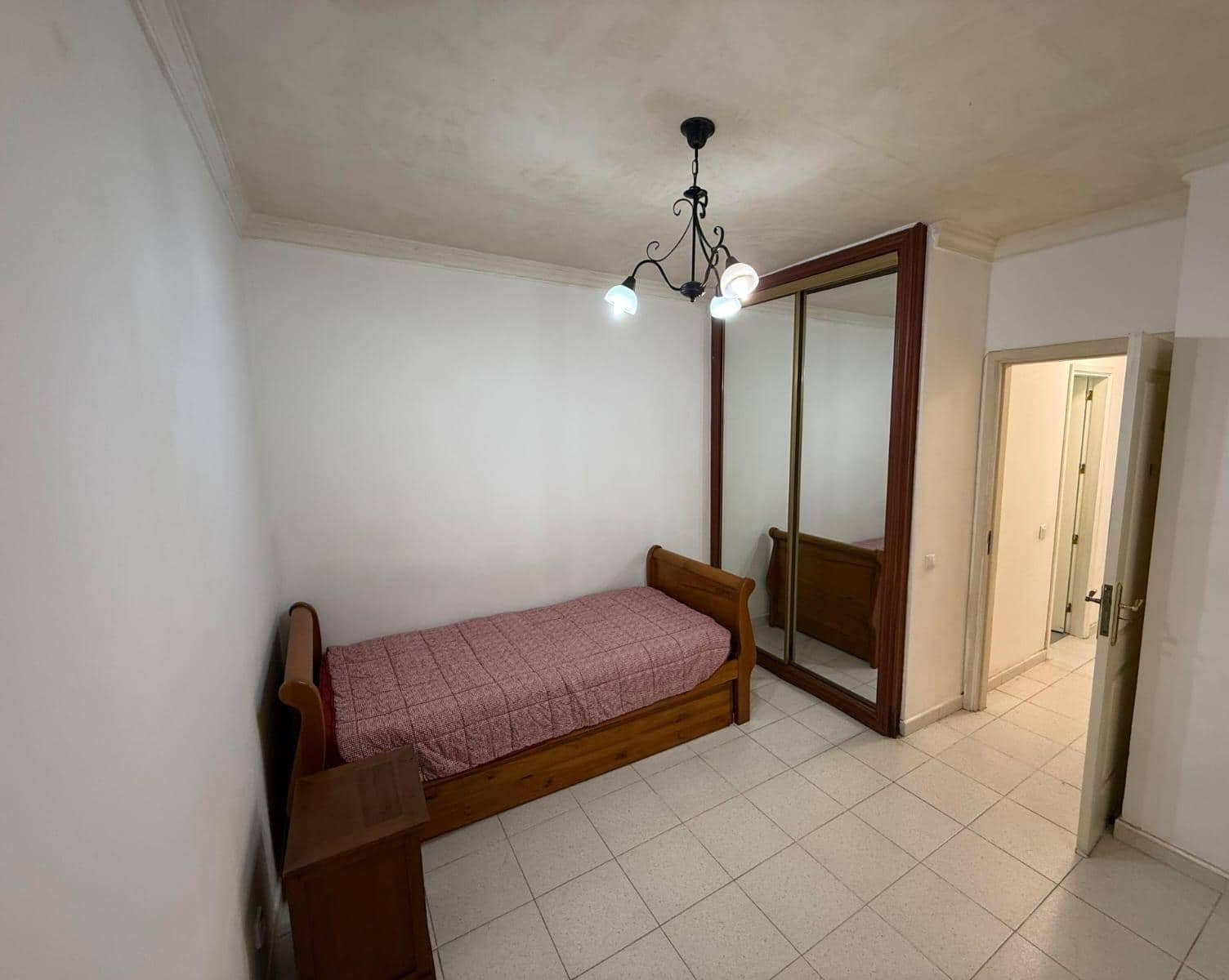 3 bedroom Flat for sale in Las Palmas de Gran Canaria with garage - € 265,000 (Ref: 9701674)