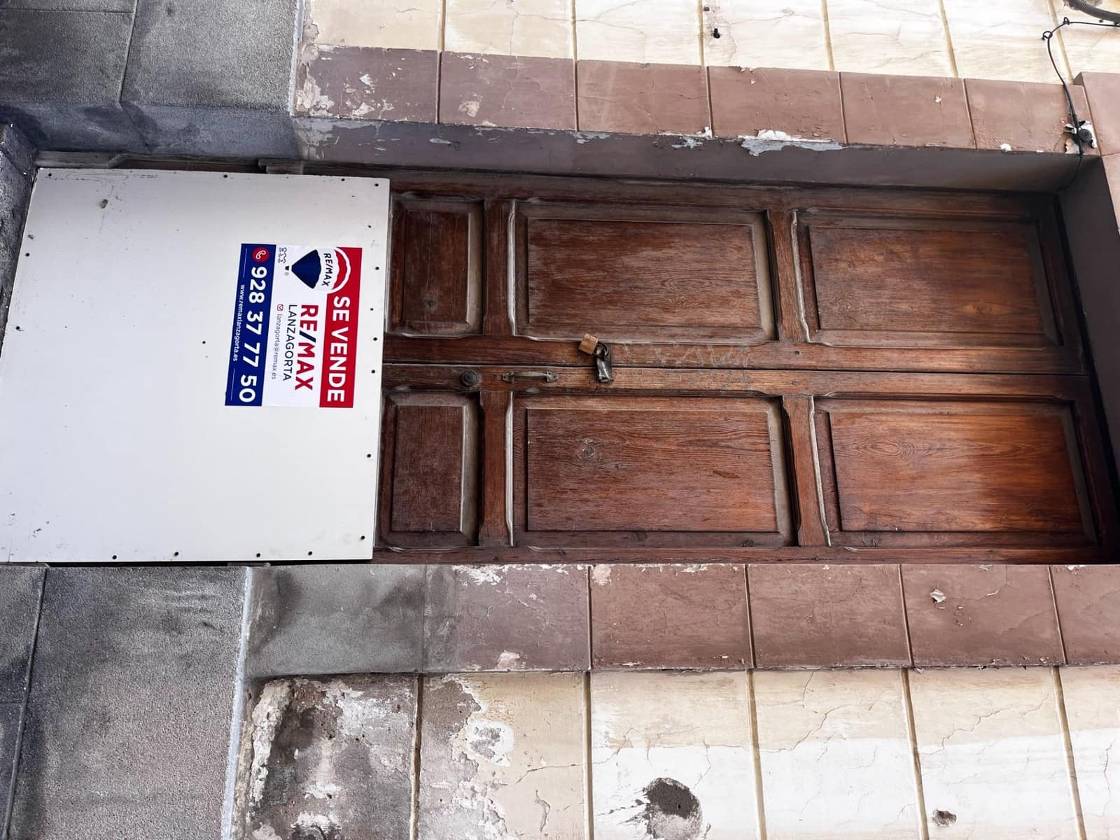 4 bedroom Townhouse for sale in Las Palmas de Gran Canaria - € 325,000 (Ref: 9726675)