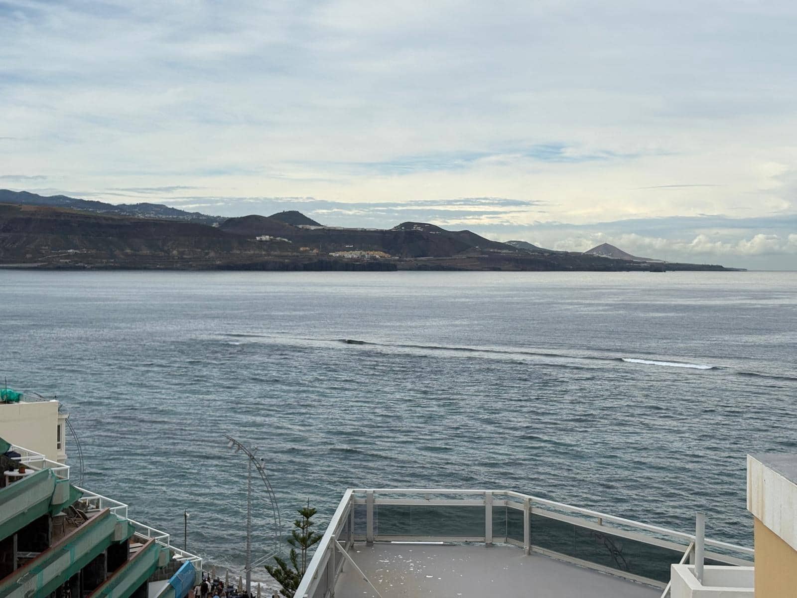 Apartment for rent in Las Palmas de Gran Canaria - € 1,200 (Ref: 9752069)