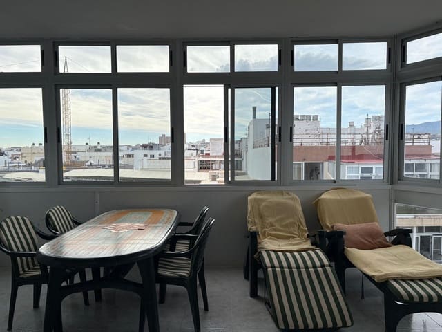 Apartment for rent in Santa Catalina - Canteras, Las Palmas de Gran Canaria - € 1,200 (Ref: 9752069)