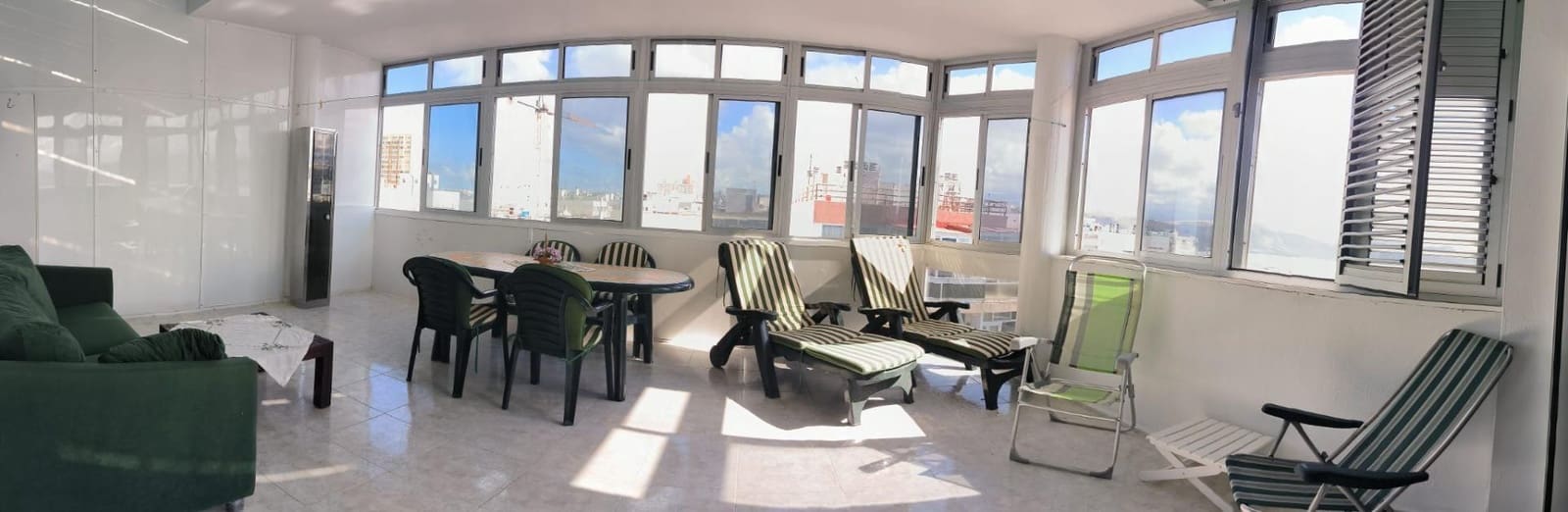 Apartment for rent in Las Palmas de Gran Canaria - € 1,000 (Ref: 9752069)