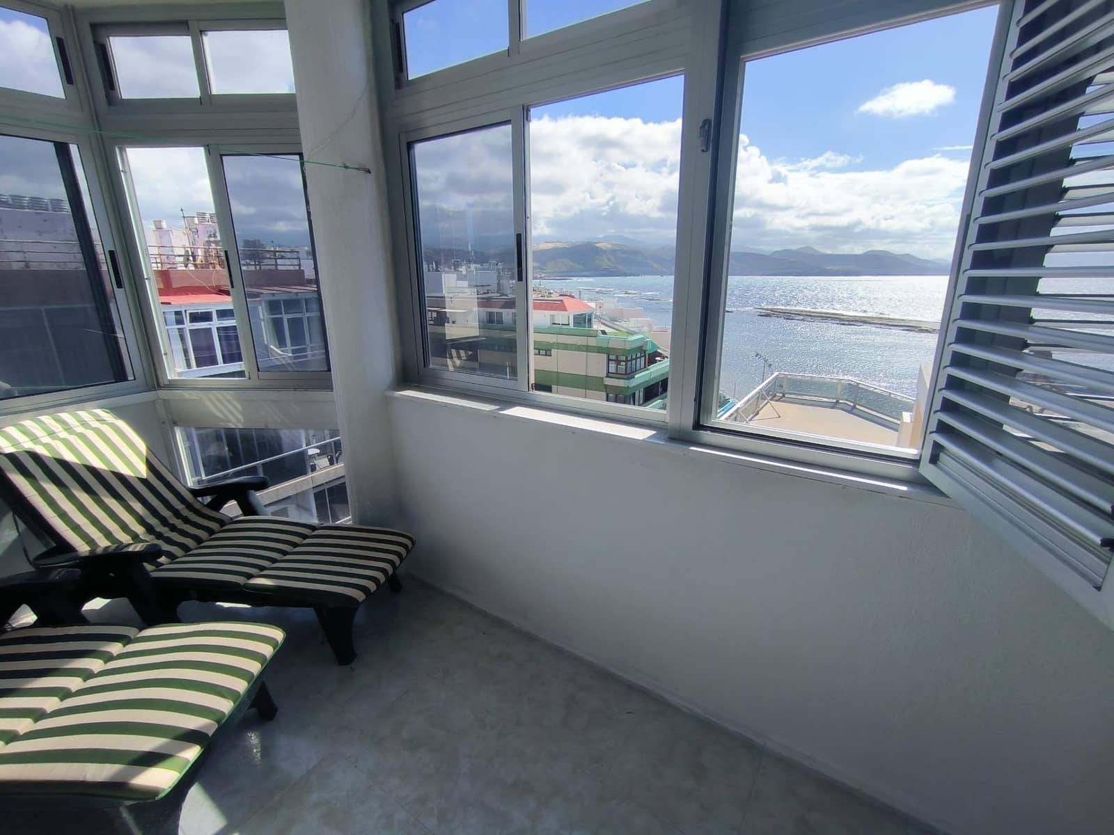 Apartment for rent in Las Palmas de Gran Canaria - € 1,000 (Ref: 9752069)