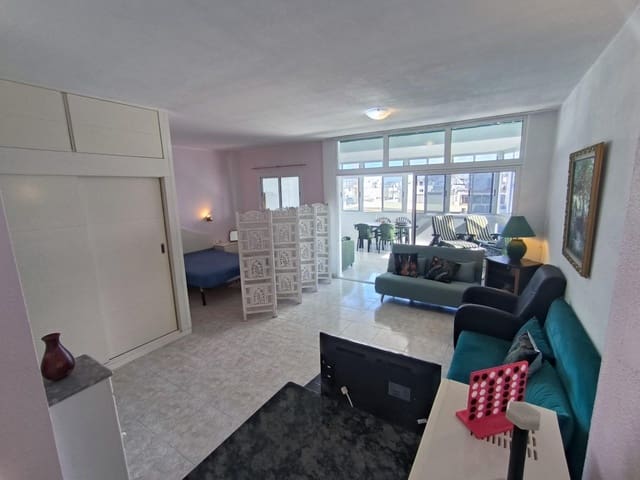Apartment for rent in Santa Catalina - Canteras, Las Palmas de Gran Canaria - € 1,000 (Ref: 9752069)