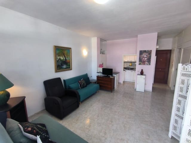 Apartment for rent in Santa Catalina - Canteras, Las Palmas de Gran Canaria - € 1,000 (Ref: 9752069)