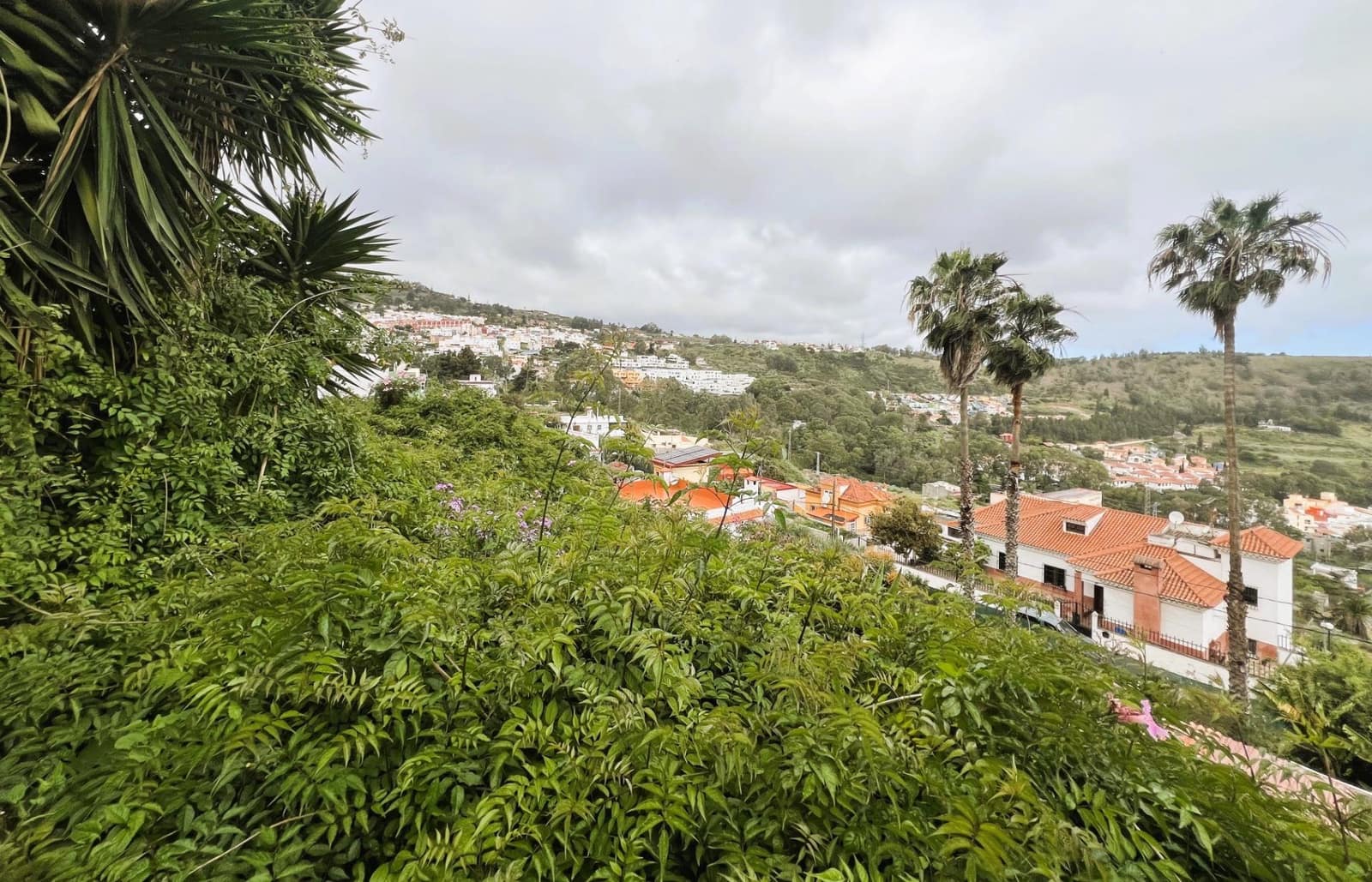 Building Plot for sale in Arucas - € 80,000 (Ref: 9752070)