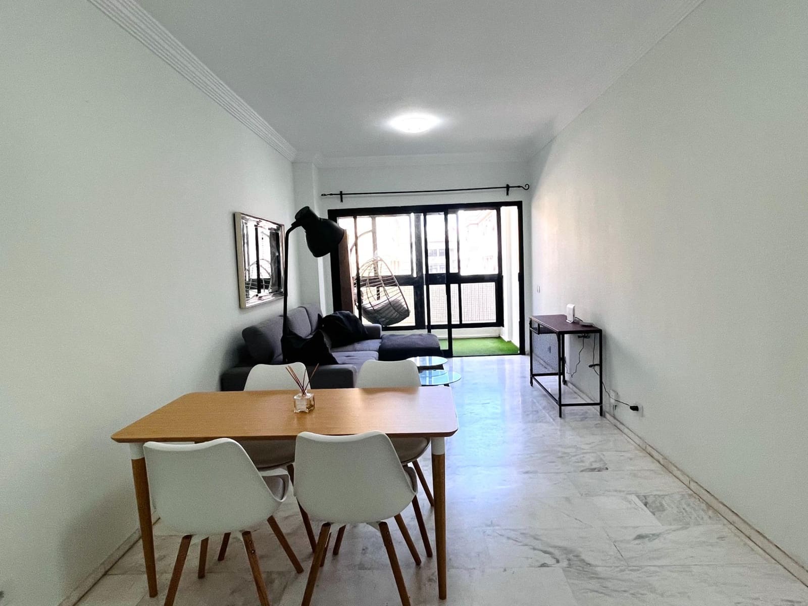 Piso de 3 habitaciones en Las Palmas de Gran Canaria en alquiler con piscina garaje - 1.800 € (Ref: 9770704)