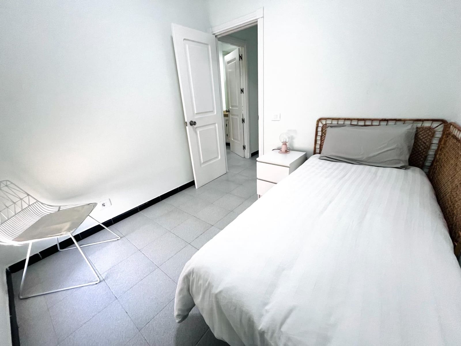 Piso de 3 habitaciones en Las Palmas de Gran Canaria en alquiler con piscina garaje - 1.800 € (Ref: 9770704)