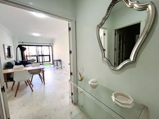 Piso de 3 habitaciones en Las Palmas de Gran Canaria en alquiler con piscina garaje - 1.800 € (Ref: 9770704)