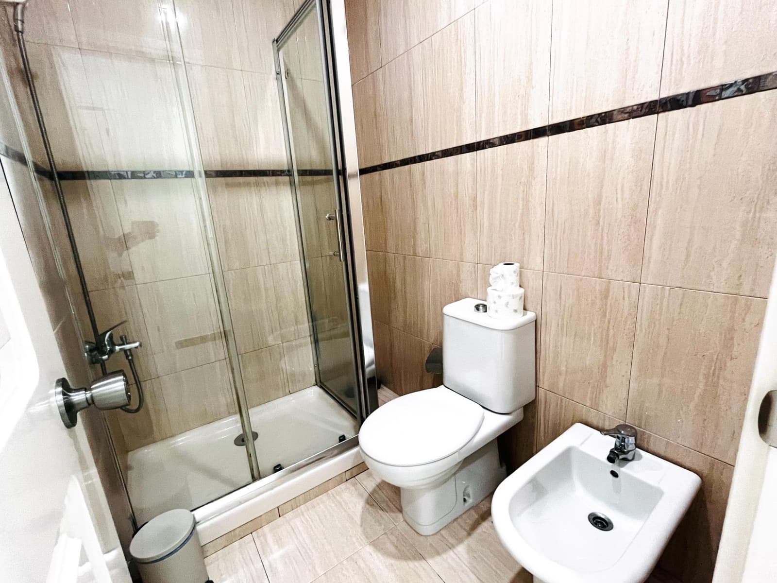 Piso de 3 habitaciones en Las Palmas de Gran Canaria en alquiler con piscina garaje - 1.800 € (Ref: 9770704)