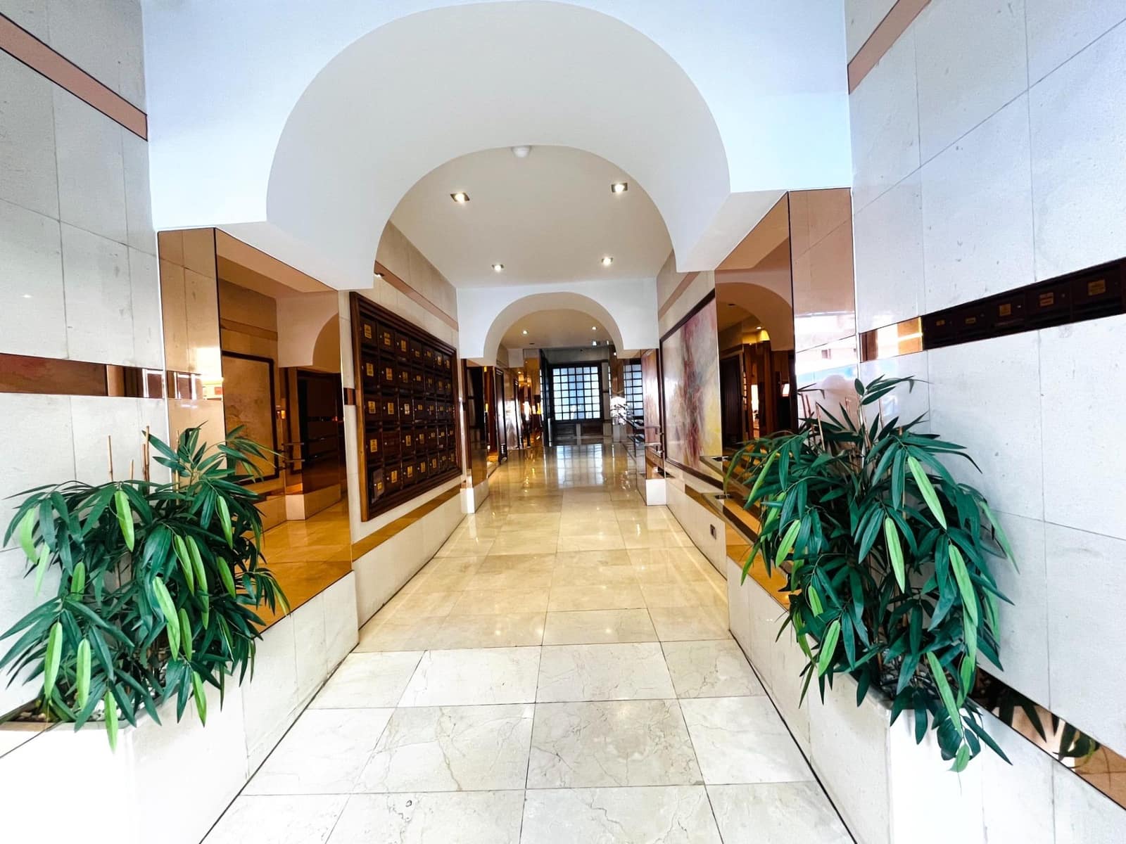 Piso de 3 habitaciones en Las Palmas de Gran Canaria en alquiler con piscina garaje - 1.800 € (Ref: 9770704)