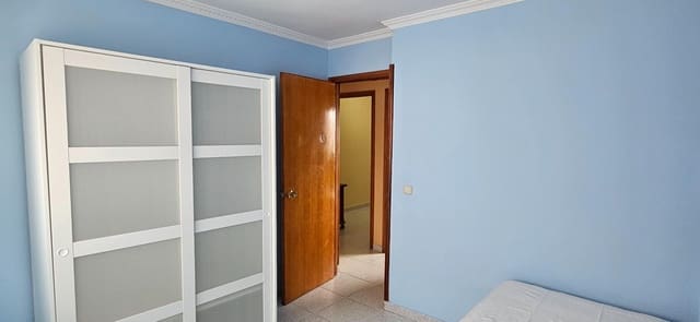 4 makuuhuone Asunto vuokrattavana paikassa Las Palmas de Gran Canaria - 800 € (Ref: 9773102)