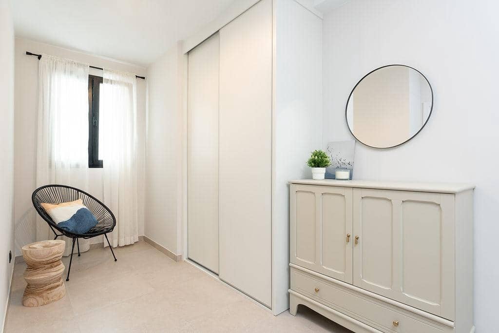 1 slaapkamer Flat te huur in Las Palmas de Gran Canaria - € 950 (Ref: 9778175)