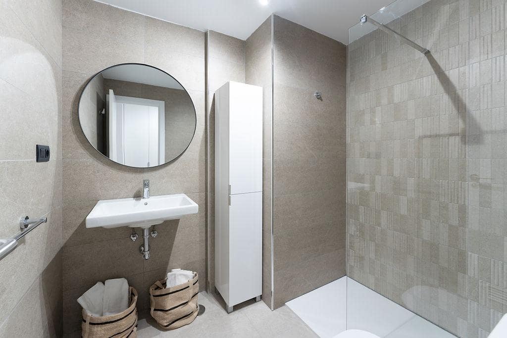 1 slaapkamer Flat te huur in Las Palmas de Gran Canaria - € 950 (Ref: 9778175)