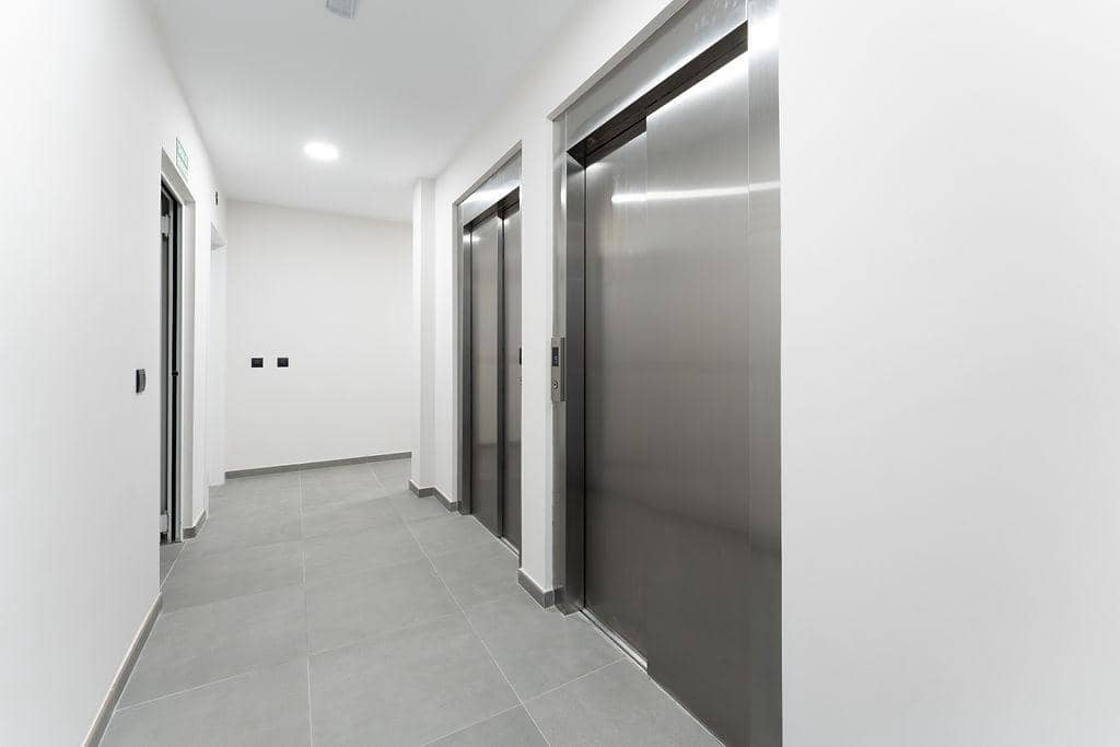 1 slaapkamer Flat te huur in Las Palmas de Gran Canaria - € 950 (Ref: 9778175)