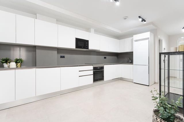 Appartement de 1 chambre à louer à Santa Catalina - Canteras, Las Palmas de Gran Canaria - 950 € (Ref: 9778175)