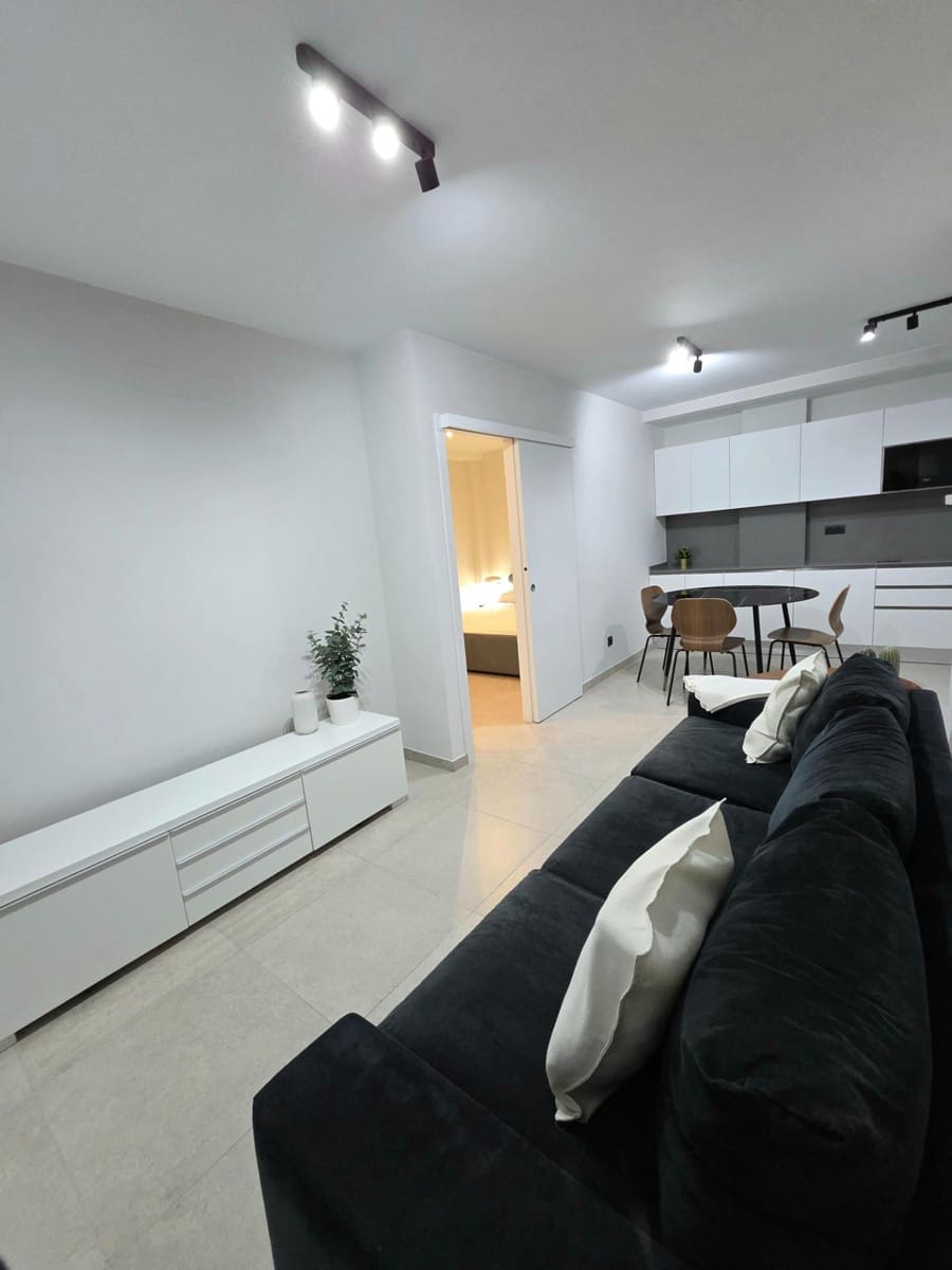 1 sypialnia Mieszkanie do wynajęcia w Las Palmas de Gran Canaria - 950 € (Ref: 9778175)