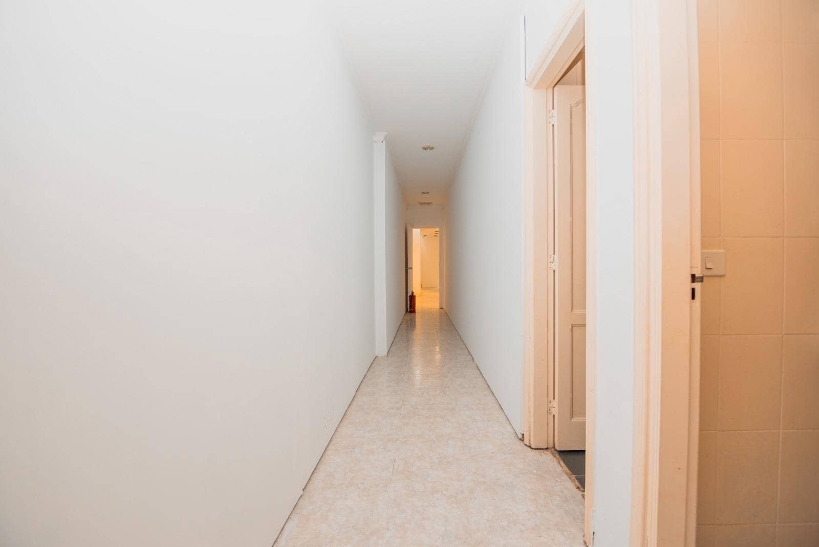 Gewerbe zu verkaufen in Las Palmas de Gran Canaria - 425.000 € (Ref: 9780598)