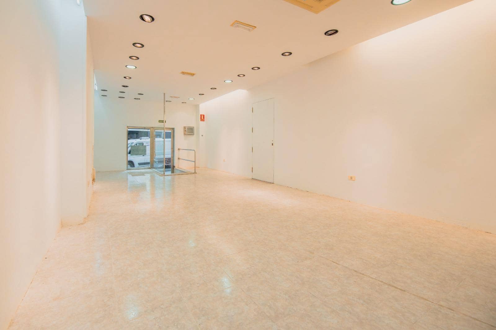 Gewerbe zu verkaufen in Las Palmas de Gran Canaria - 425.000 € (Ref: 9780598)