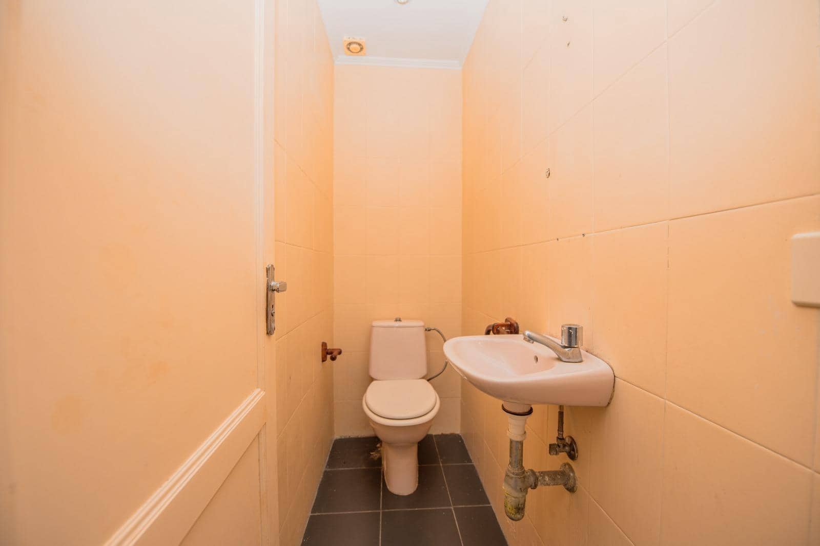 Gewerbe zu verkaufen in Las Palmas de Gran Canaria - 425.000 € (Ref: 9780598)