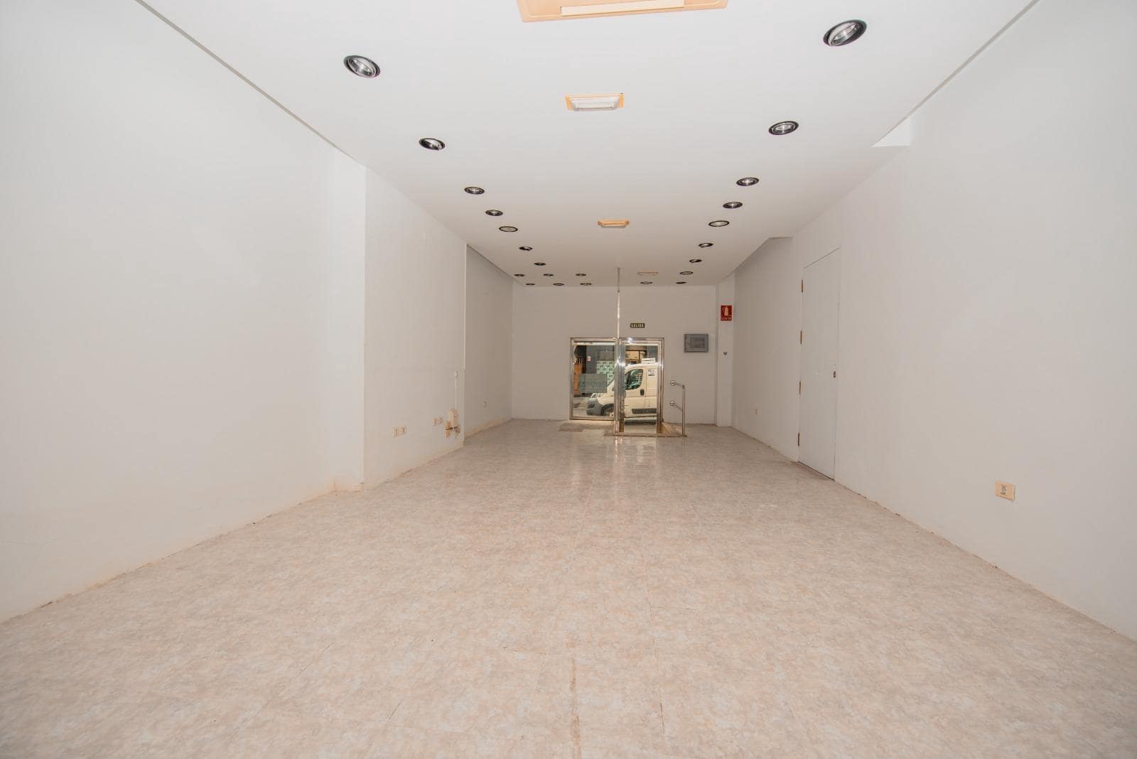 Gewerbe zu verkaufen in Las Palmas de Gran Canaria - 425.000 € (Ref: 9780598)