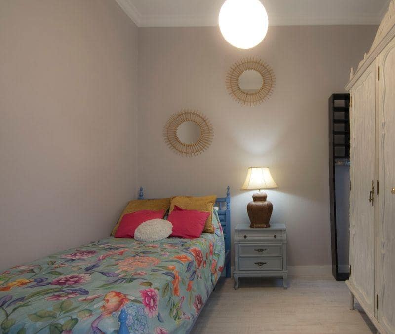 2 sovrum Lägenhet att hyra i Las Palmas de Gran Canaria - 975 € (Ref: 9788434)