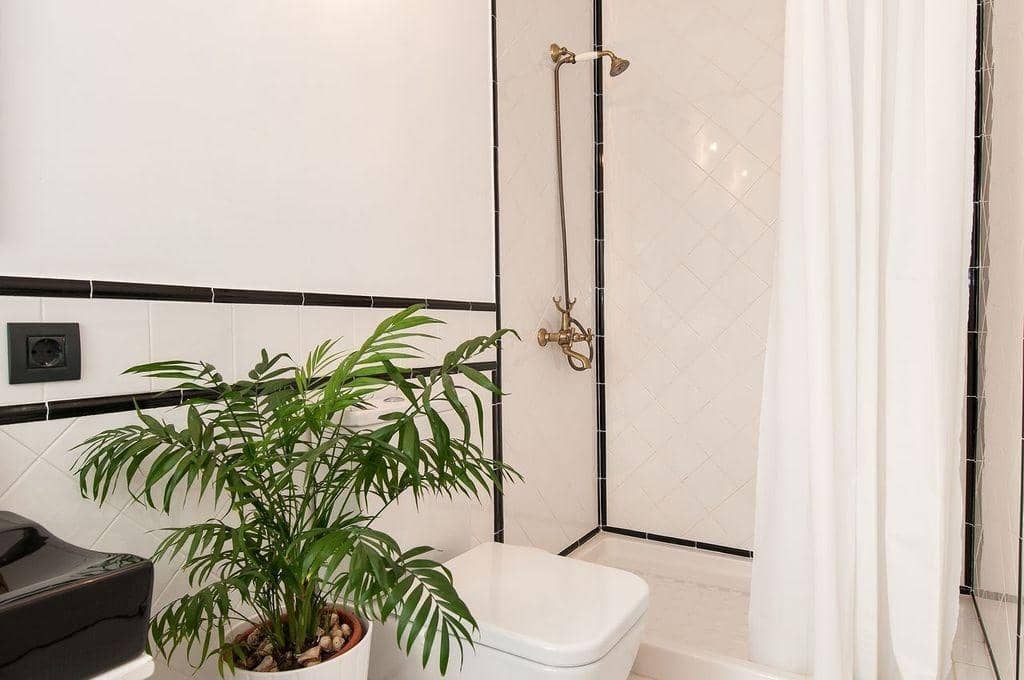 2 sovrum Lägenhet att hyra i Las Palmas de Gran Canaria - 975 € (Ref: 9788434)