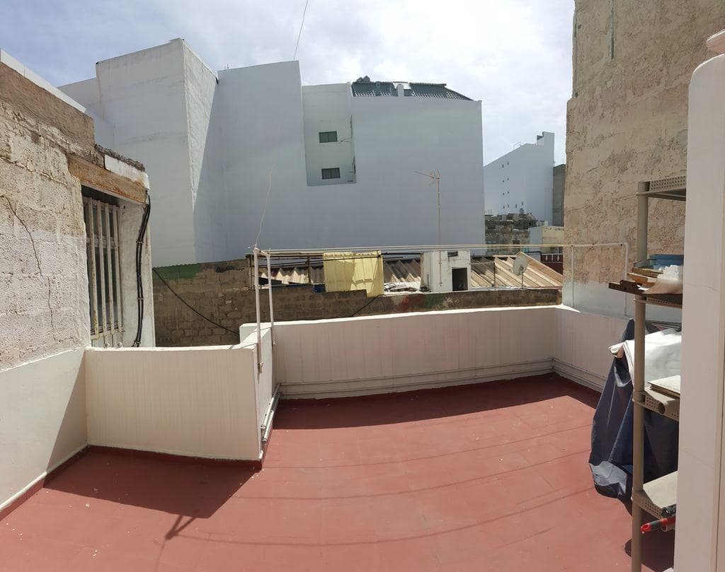 2 sovrum Lägenhet att hyra i Las Palmas de Gran Canaria - 975 € (Ref: 9788434)