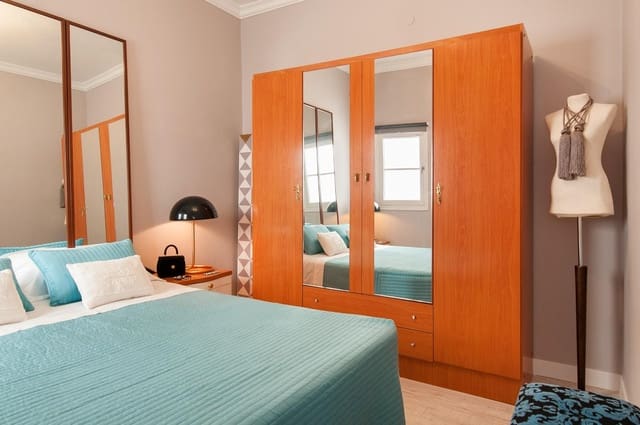 2 bedroom Flat for rent in Guanarteme, Las Palmas de Gran Canaria - € 975 (Ref: 9788434)