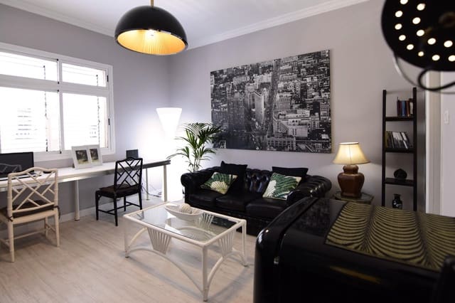 2 bedroom Flat for rent in Guanarteme, Las Palmas de Gran Canaria - € 975 (Ref: 9788434)