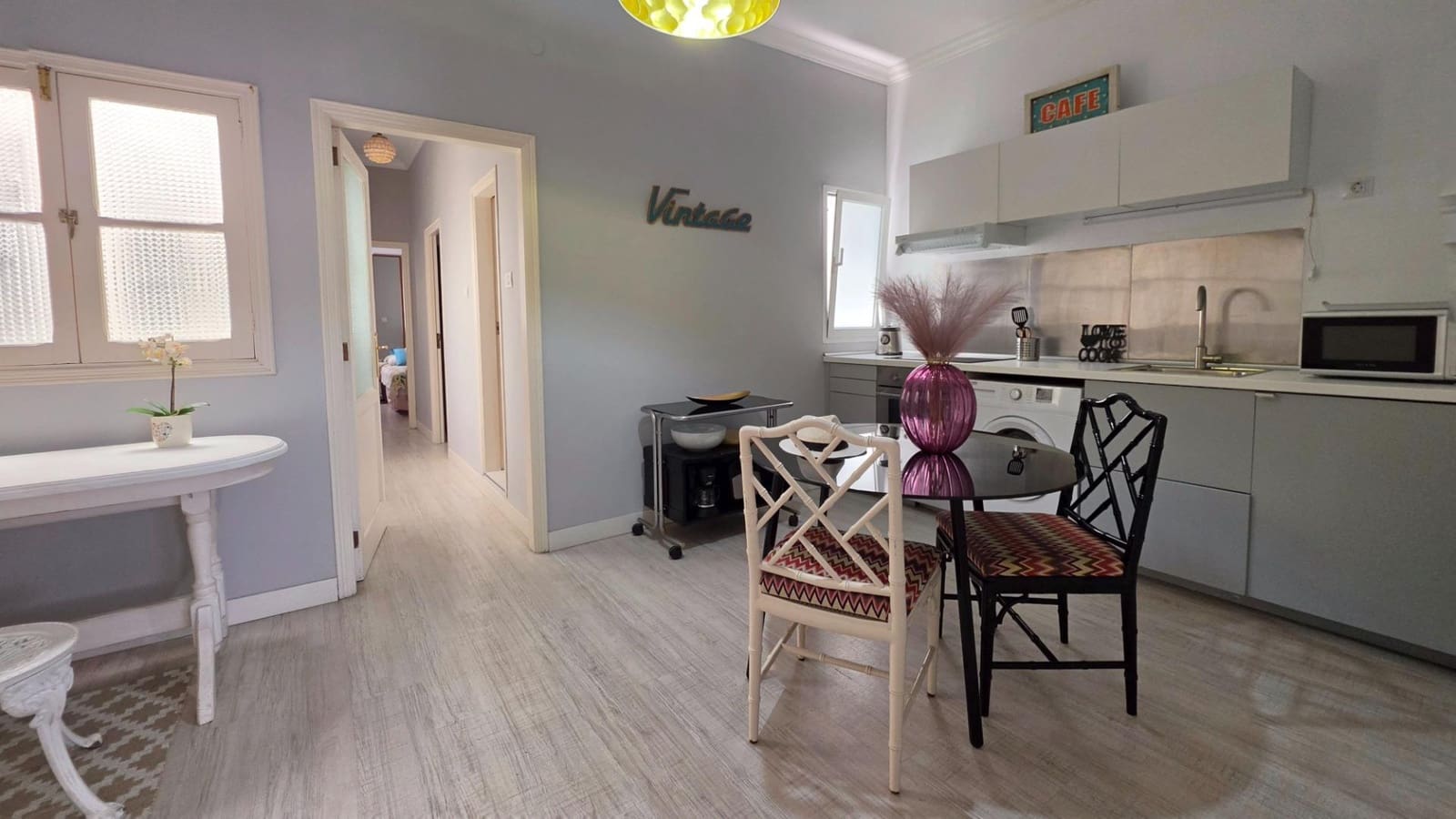 2 bedroom Flat for rent in Las Palmas de Gran Canaria - € 975 (Ref: 9788434)