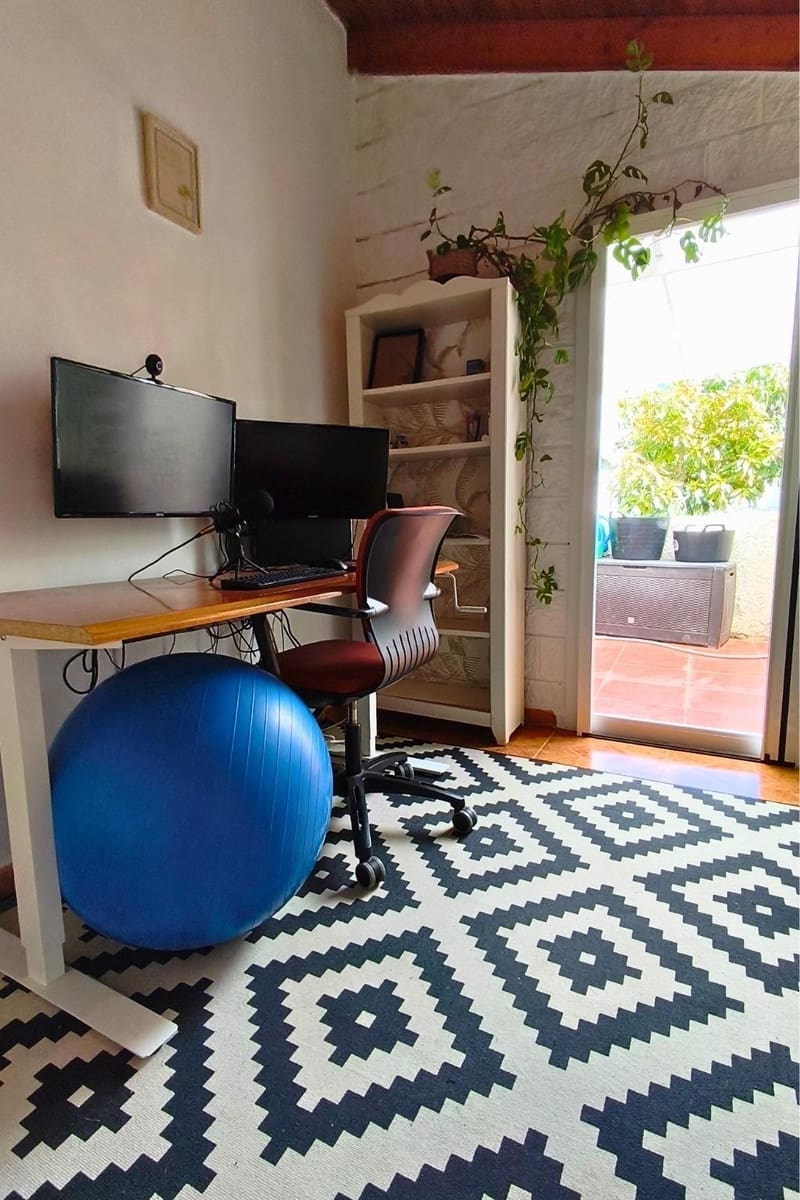 4 bedroom Villa for sale in Arucas with garage - € 299,000 (Ref: 9788437)