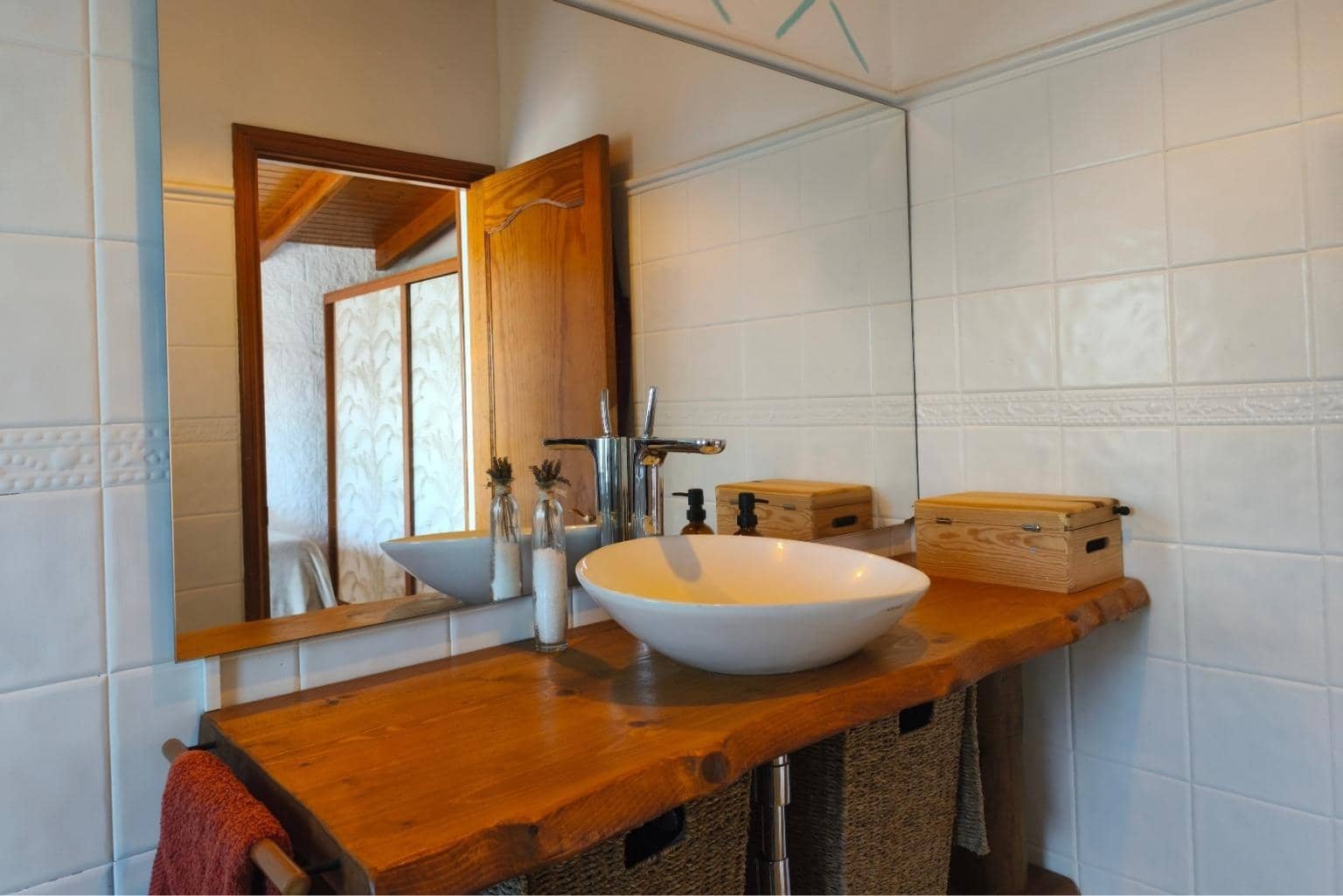 4 bedroom Villa for sale in Arucas with garage - € 299,000 (Ref: 9788437)