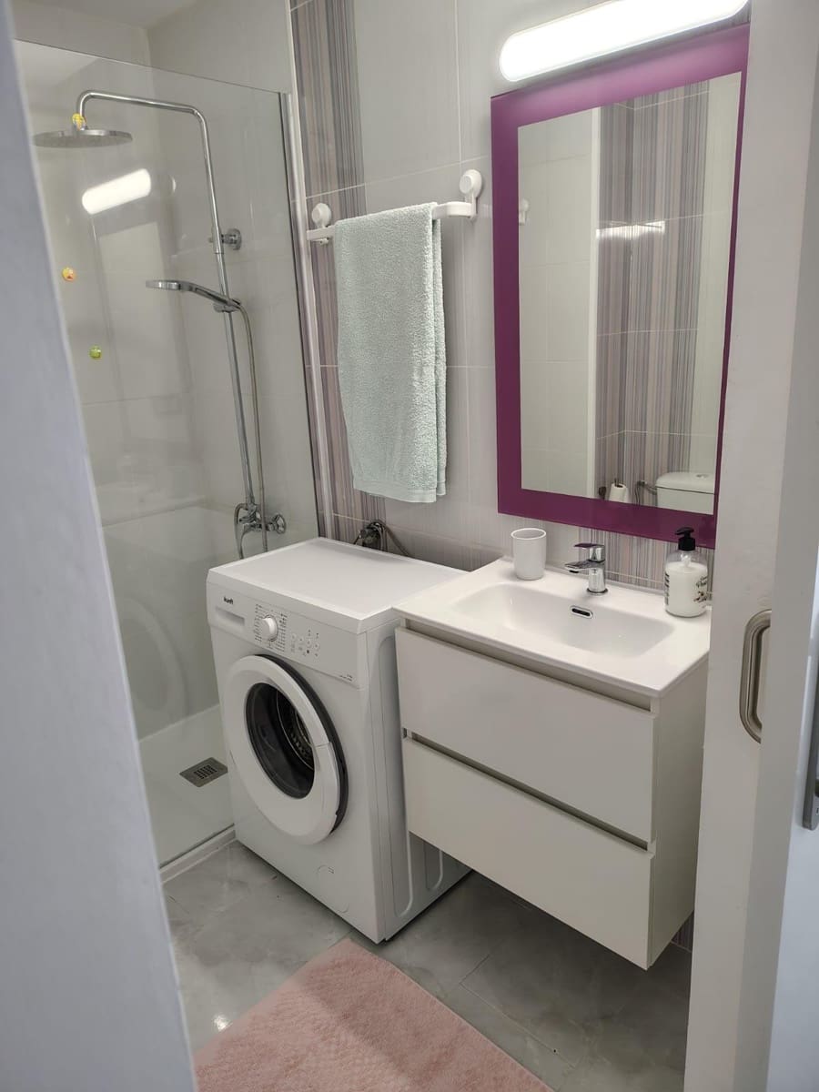 Apartamento para arrendar em Playa del Ingles com piscina - 1 200 € (Ref: 9797153)