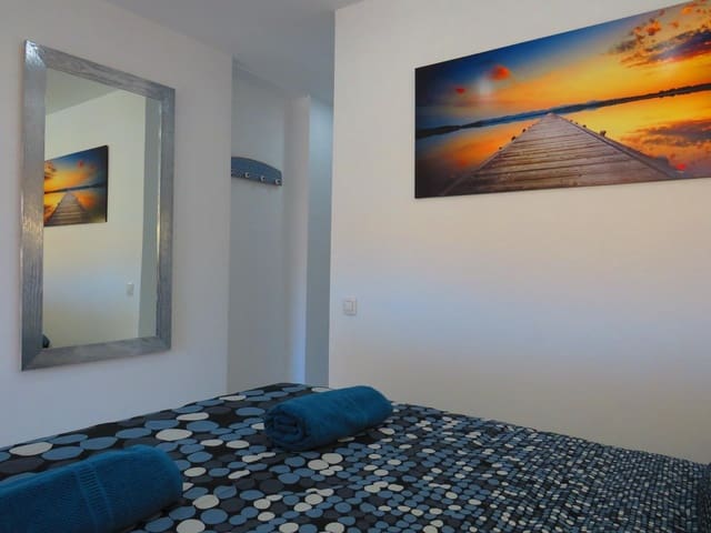 Apartamento para arrendar em Playa del Inglés, San Bartolomé de Tirajana com piscina - 1 200 € (Ref: 9797153)