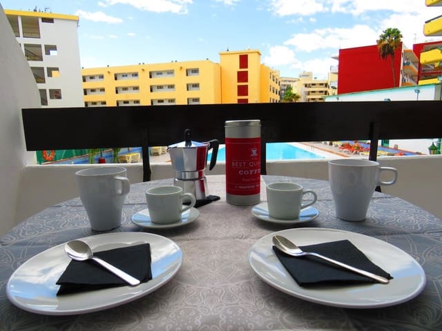 Apartamento para arrendar em Playa del Inglés, San Bartolomé de Tirajana com piscina - 1 200 € (Ref: 9797153)