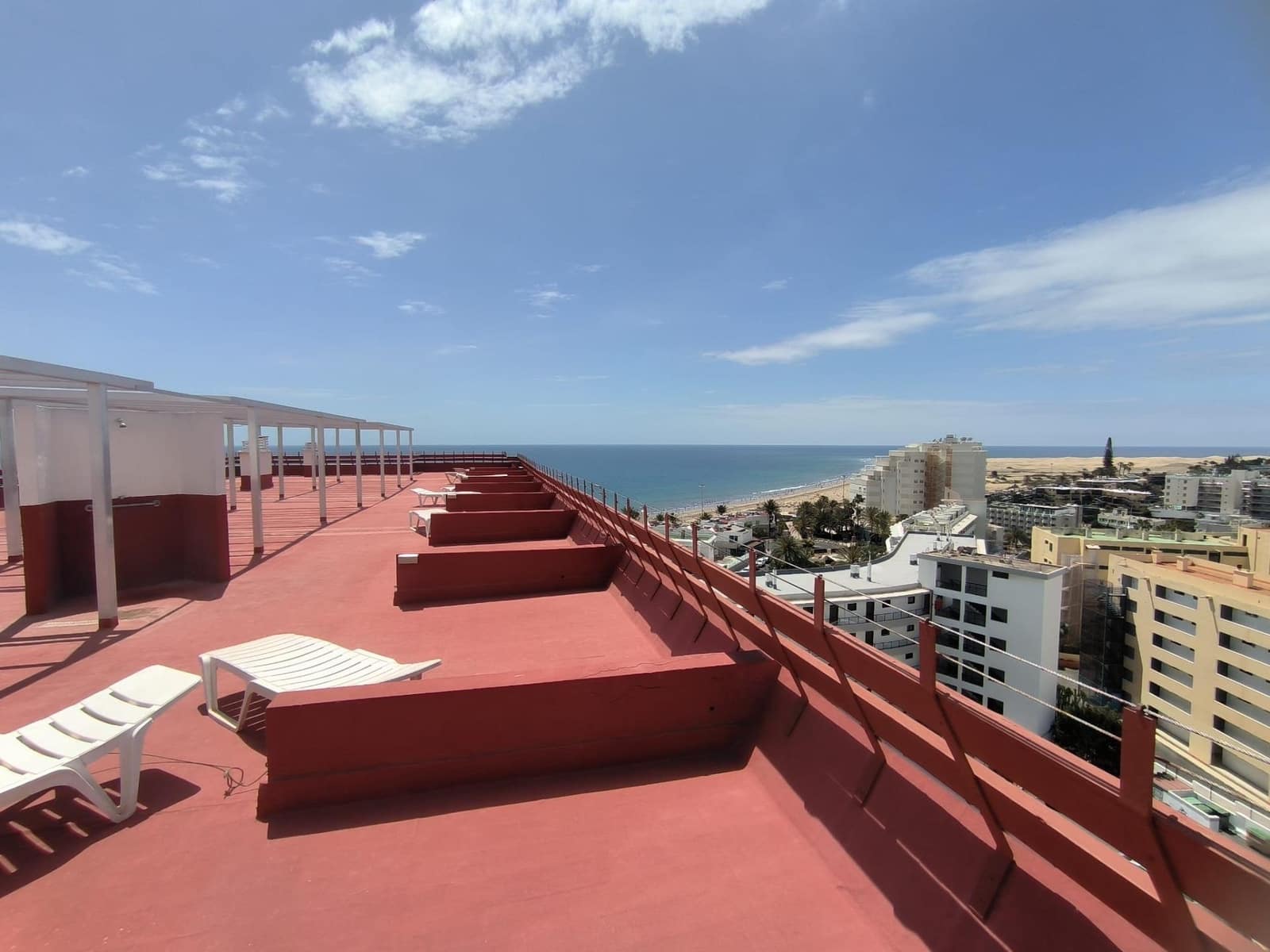 Apartamento para arrendar em Playa del Ingles com piscina - 1 200 € (Ref: 9797153)