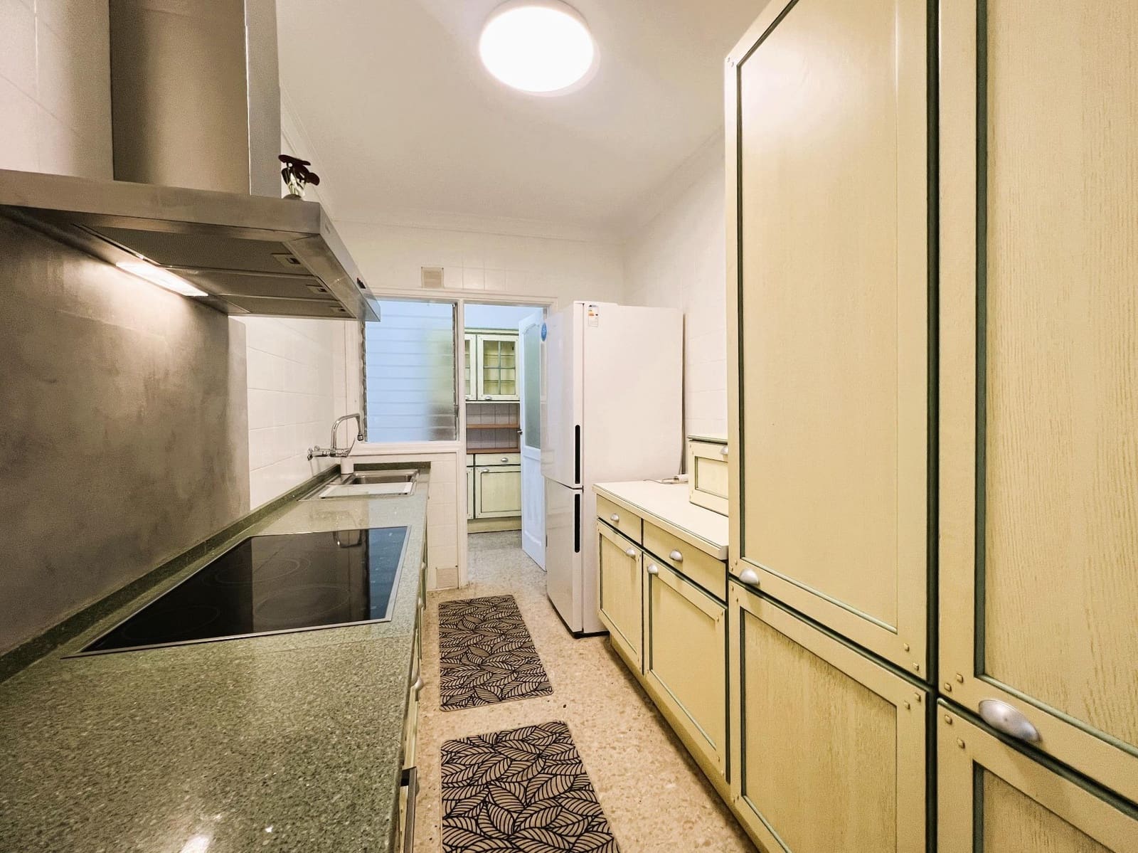 4 Zimmer Wohnung zu vermieten in Las Palmas de Gran Canaria mit Garage - 1.200 € (Ref: 9808022)