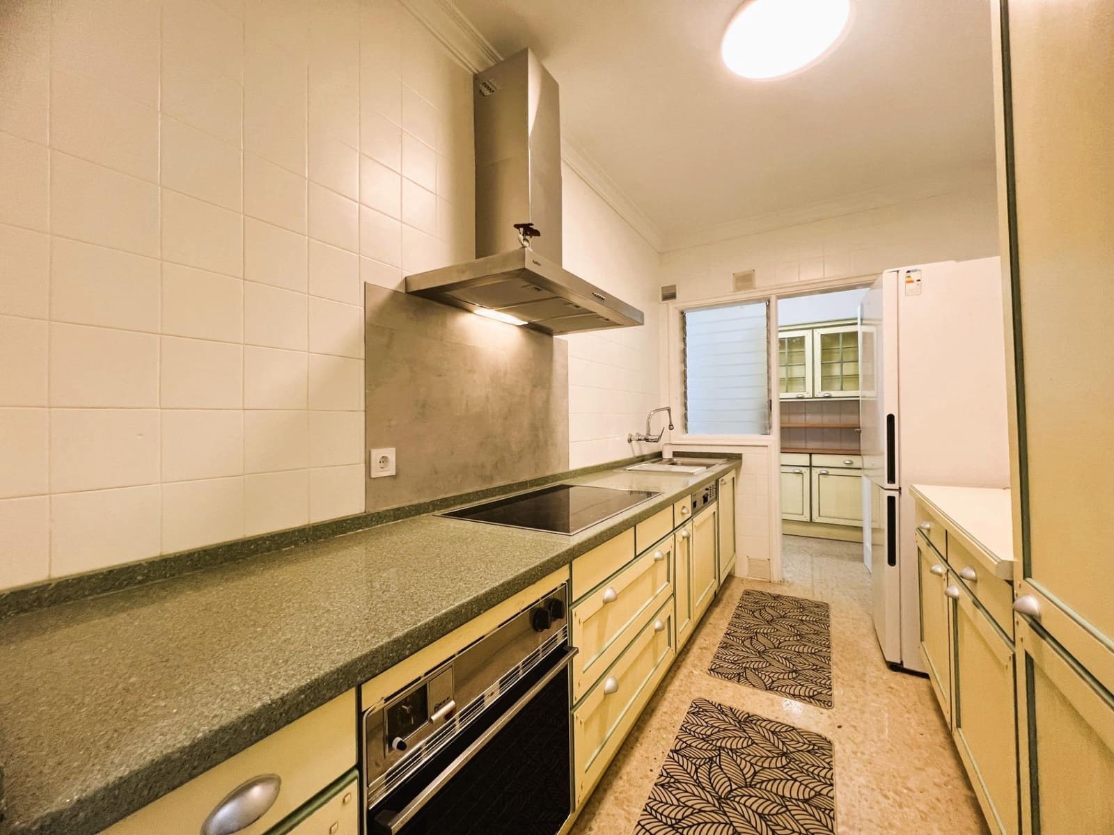 4 Zimmer Wohnung zu vermieten in Las Palmas de Gran Canaria mit Garage - 1.200 € (Ref: 9808022)