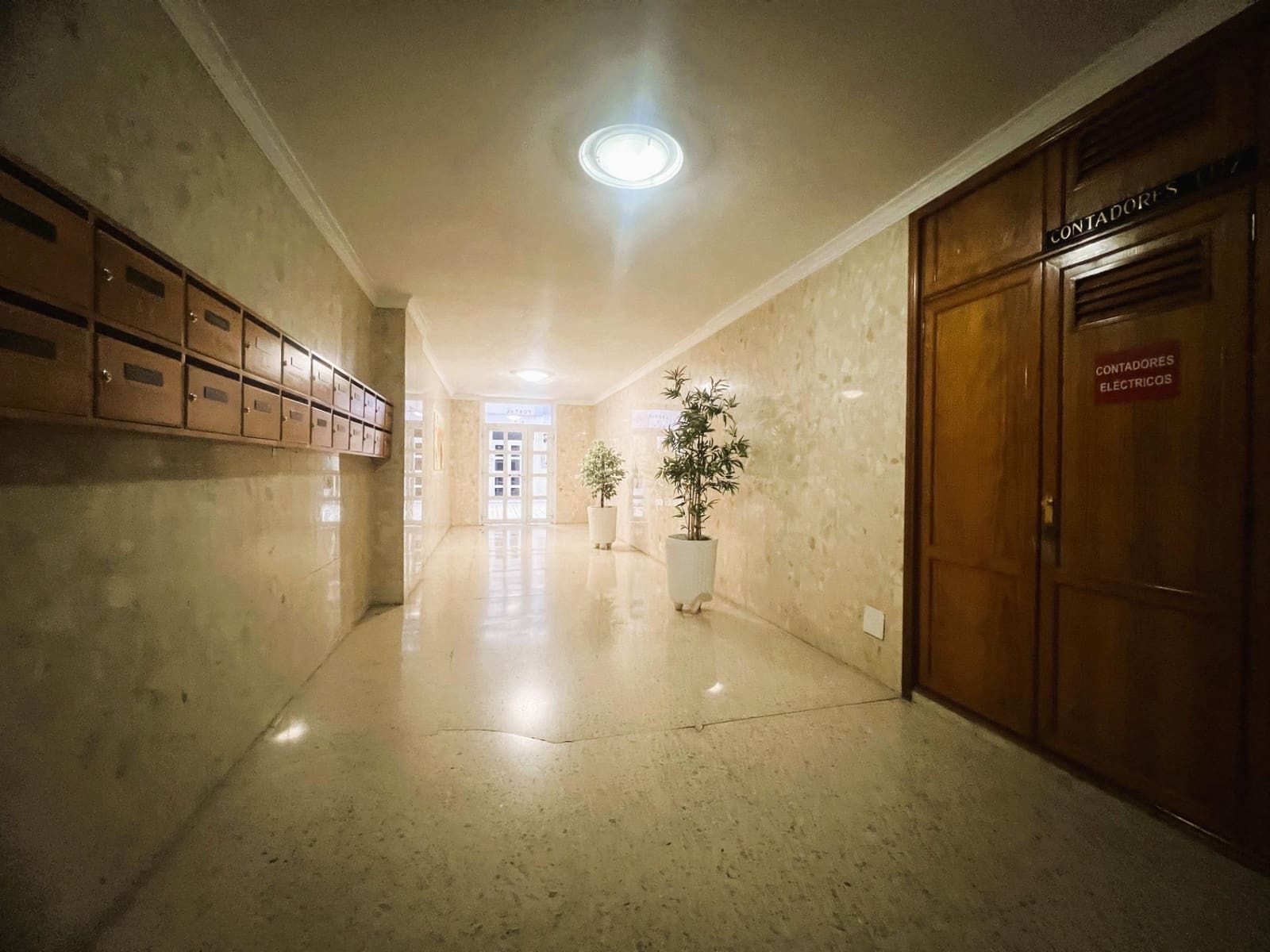 4 Zimmer Wohnung zu vermieten in Las Palmas de Gran Canaria mit Garage - 1.200 € (Ref: 9808022)