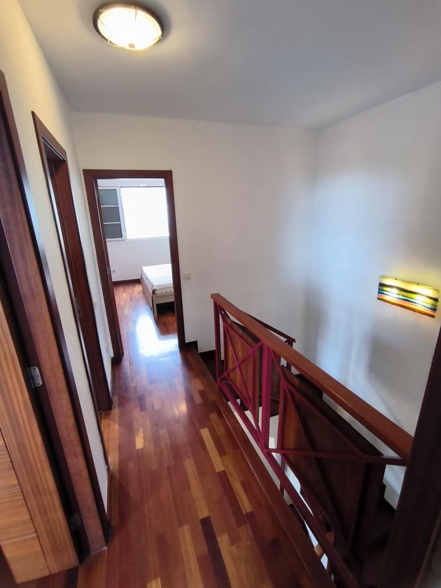 Pareado de 3 habitaciones en Las Palmas de Gran Canaria en venta con garaje - 409.000 € (Ref: 9831579)