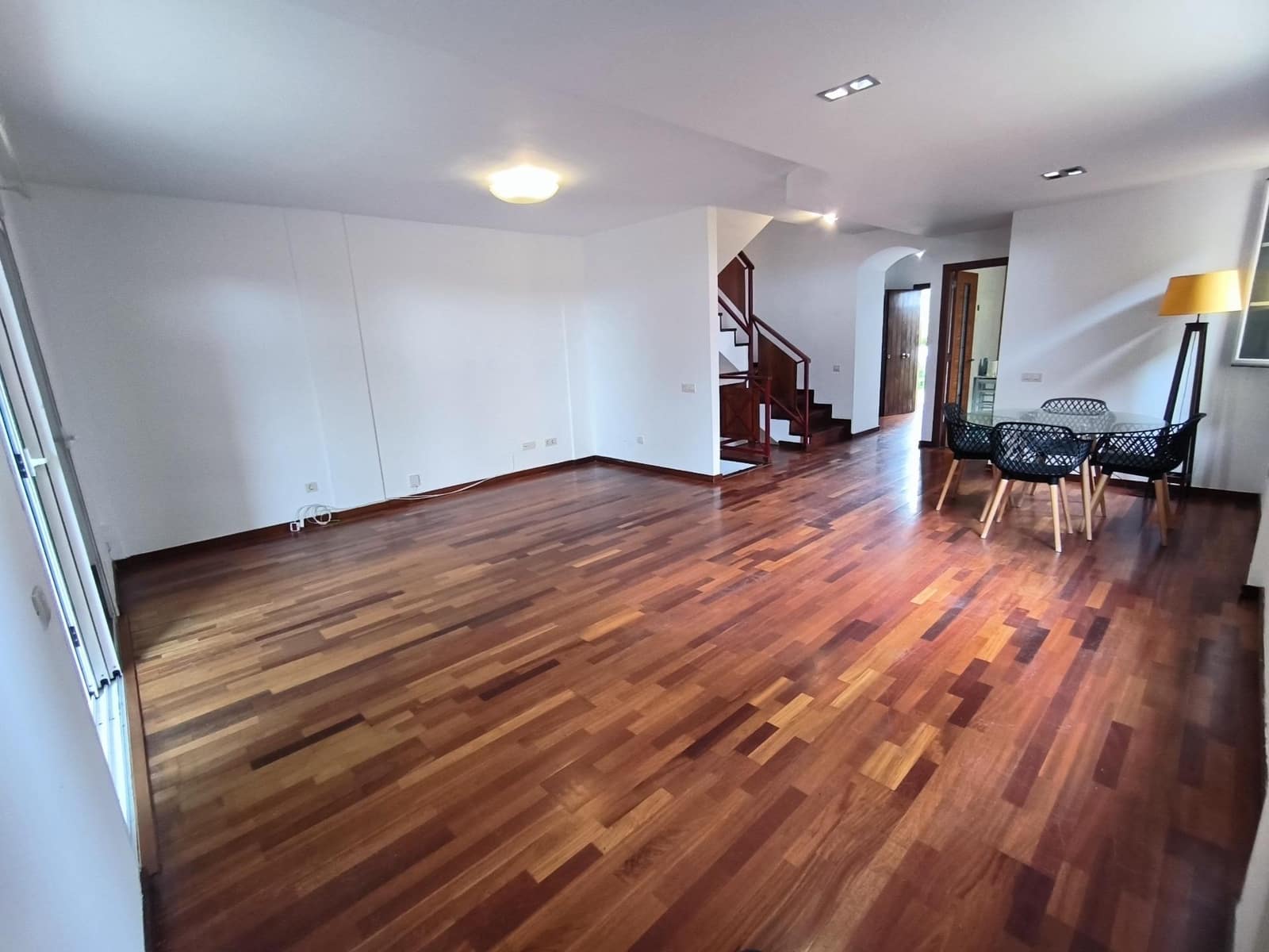 Pareado de 3 habitaciones en Las Palmas de Gran Canaria en venta con garaje - 409.000 € (Ref: 9831579)
