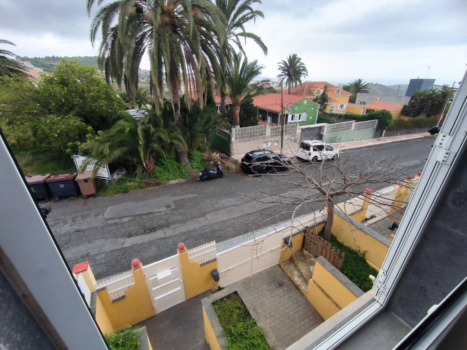 Pareado de 3 habitaciones en Las Palmas de Gran Canaria en venta con garaje - 409.000 € (Ref: 9831579)