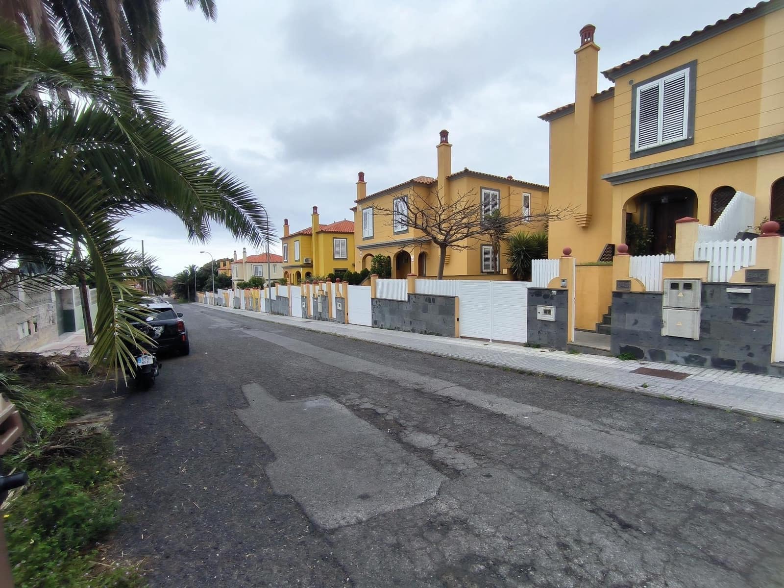Pareado de 3 habitaciones en Las Palmas de Gran Canaria en venta con garaje - 409.000 € (Ref: 9831579)